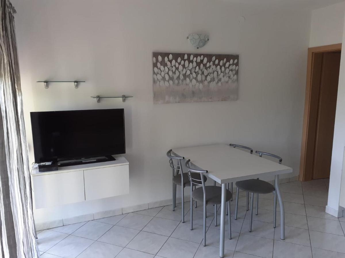 פולה Apartment Melani מראה חיצוני תמונה