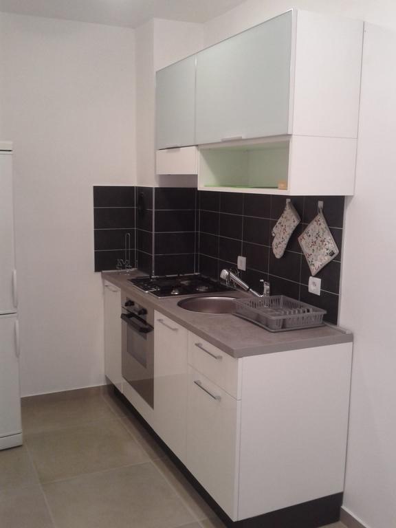 פולה Apartment Melani מראה חיצוני תמונה