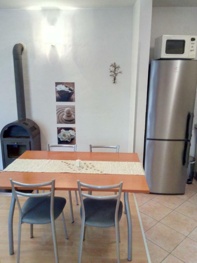 פולה Apartment Melani מראה חיצוני תמונה