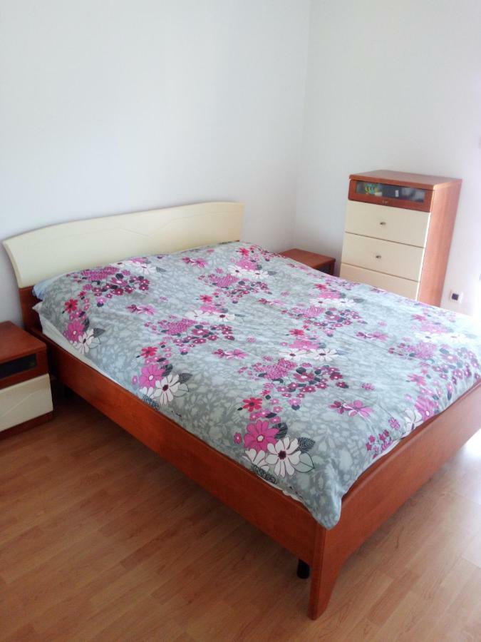 פולה Apartment Melani מראה חיצוני תמונה