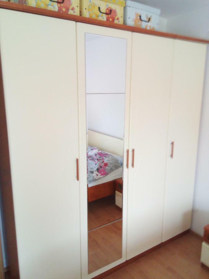 פולה Apartment Melani מראה חיצוני תמונה