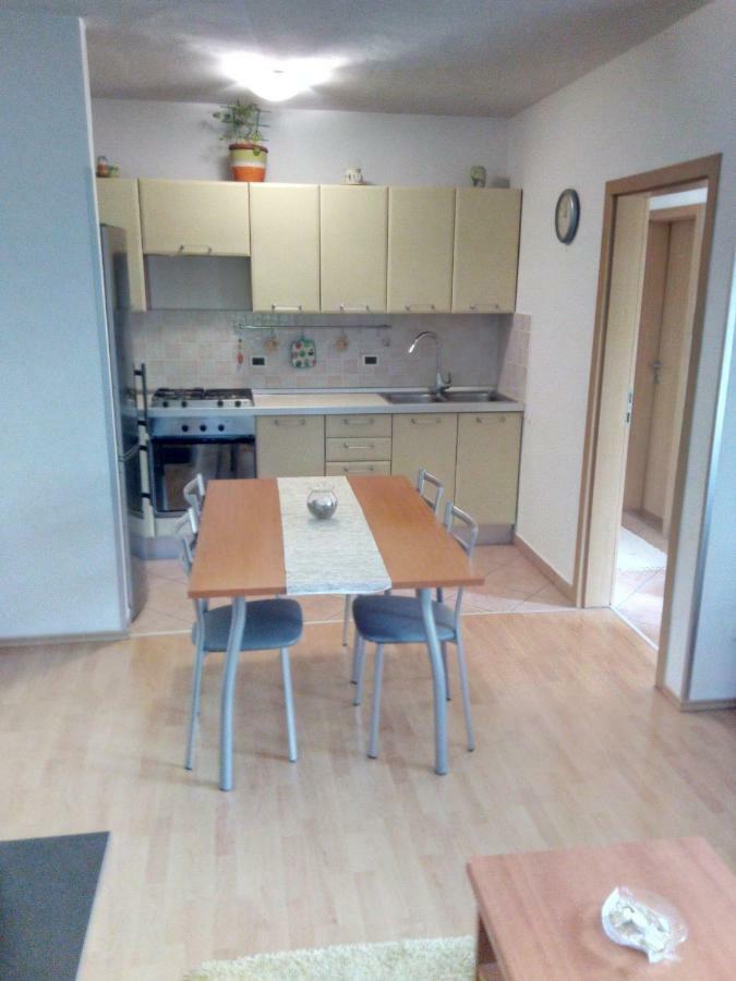 פולה Apartment Melani מראה חיצוני תמונה